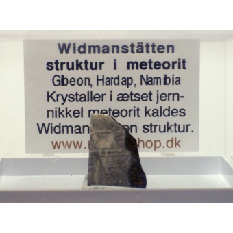 Meteorit med Widmanstätten struktur